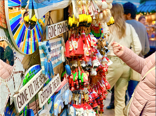 Tropical Resorts Christmas Shopping Siesta Key